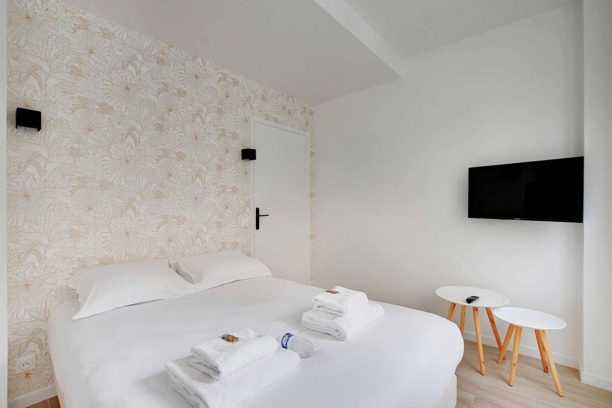 Newly Renovated Appartements Residence Republique Parijs Buitenkant foto