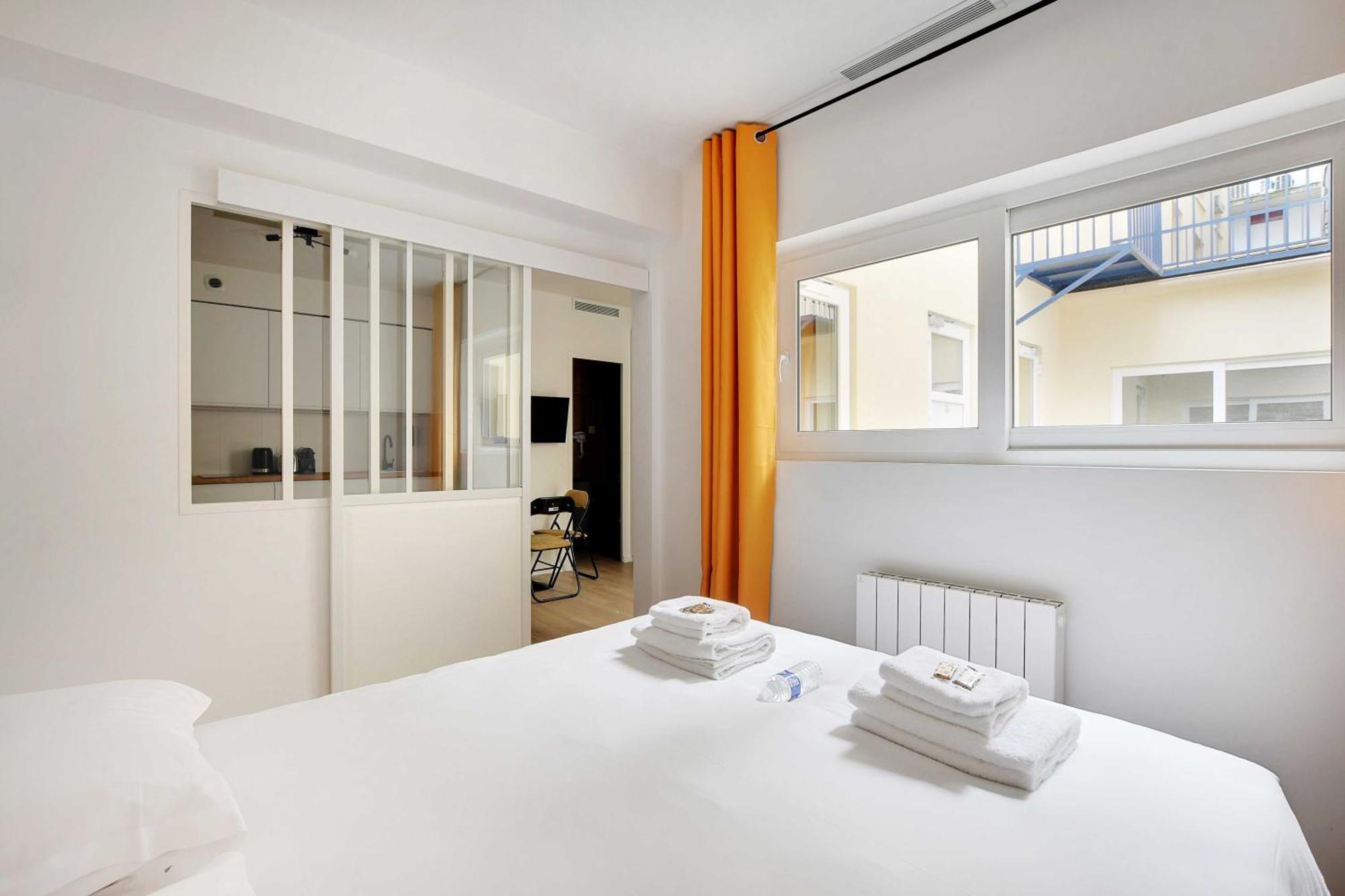 Newly Renovated Appartements Residence Republique Parijs Buitenkant foto