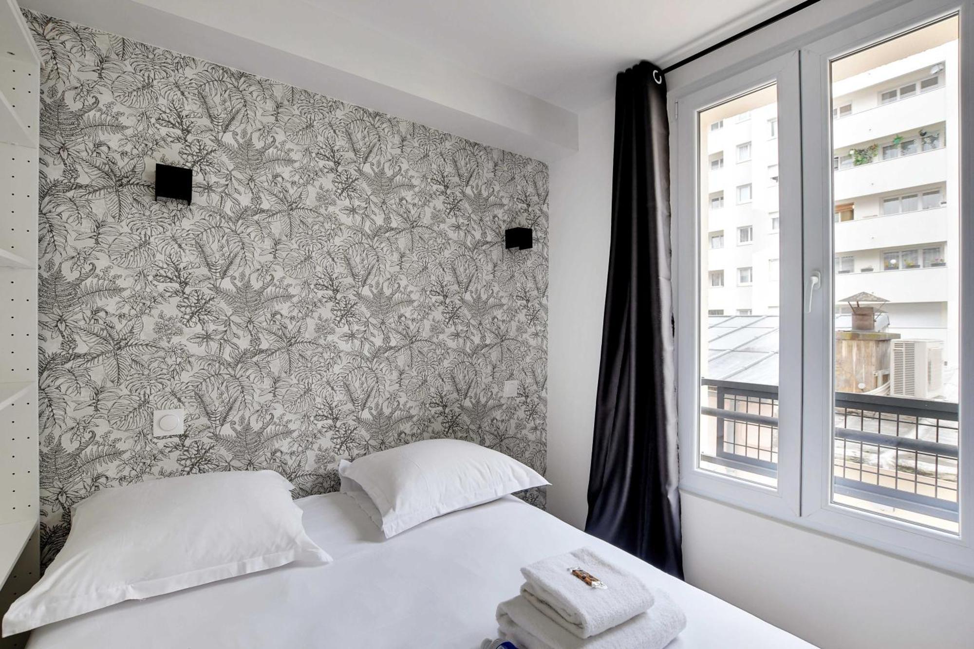 Newly Renovated Appartements Residence Republique Parijs Buitenkant foto