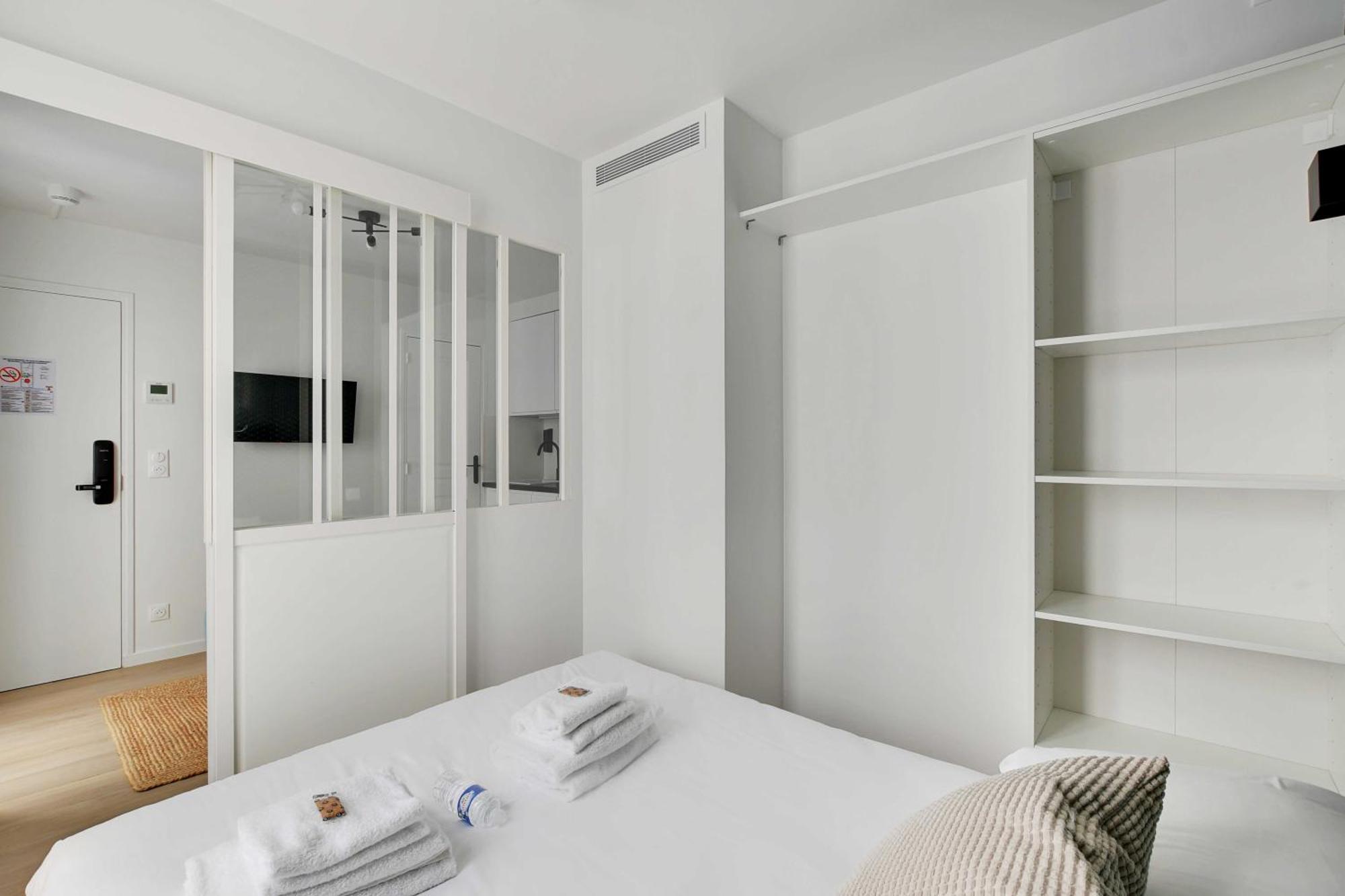 Newly Renovated Appartements Residence Republique Parijs Buitenkant foto