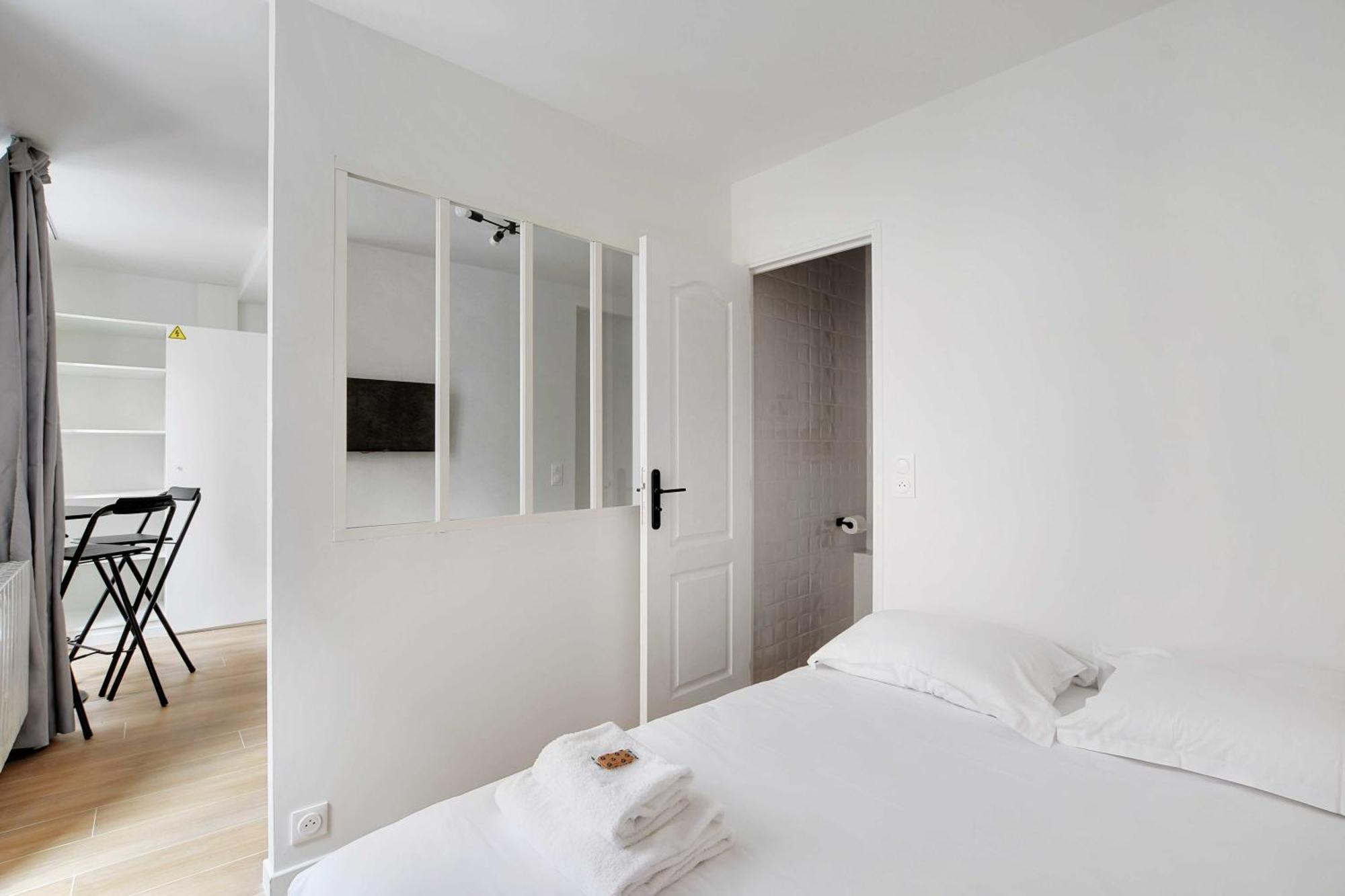 Newly Renovated Appartements Residence Republique Parijs Buitenkant foto
