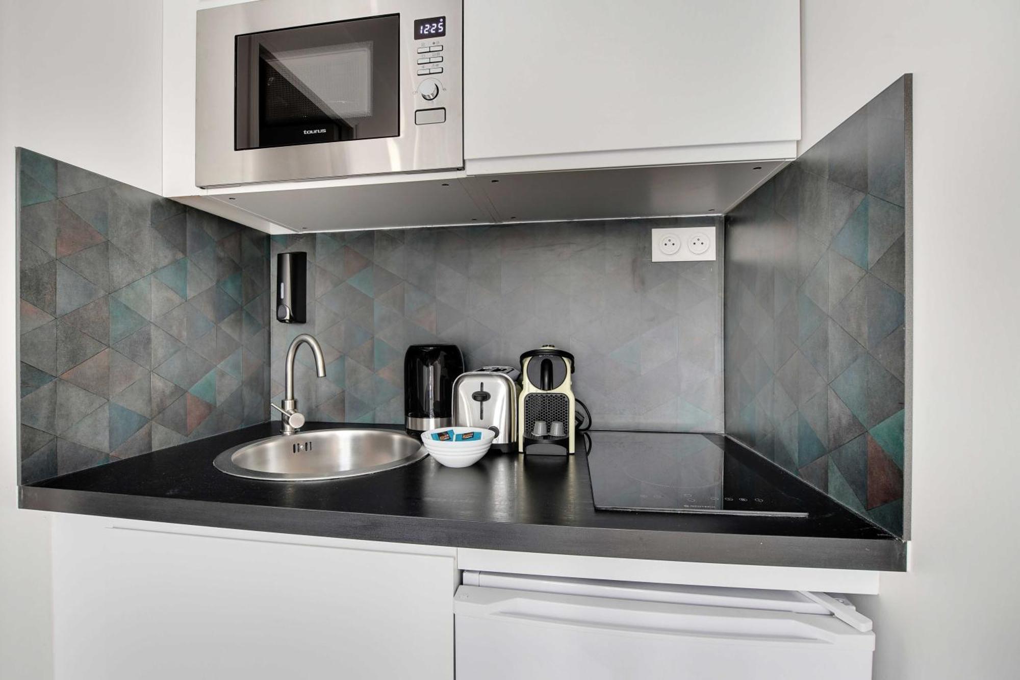 Newly Renovated Appartements Residence Republique Parijs Buitenkant foto