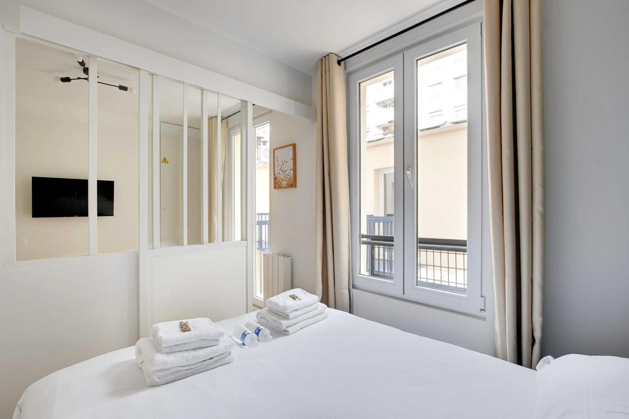 Newly Renovated Appartements Residence Republique Parijs Buitenkant foto