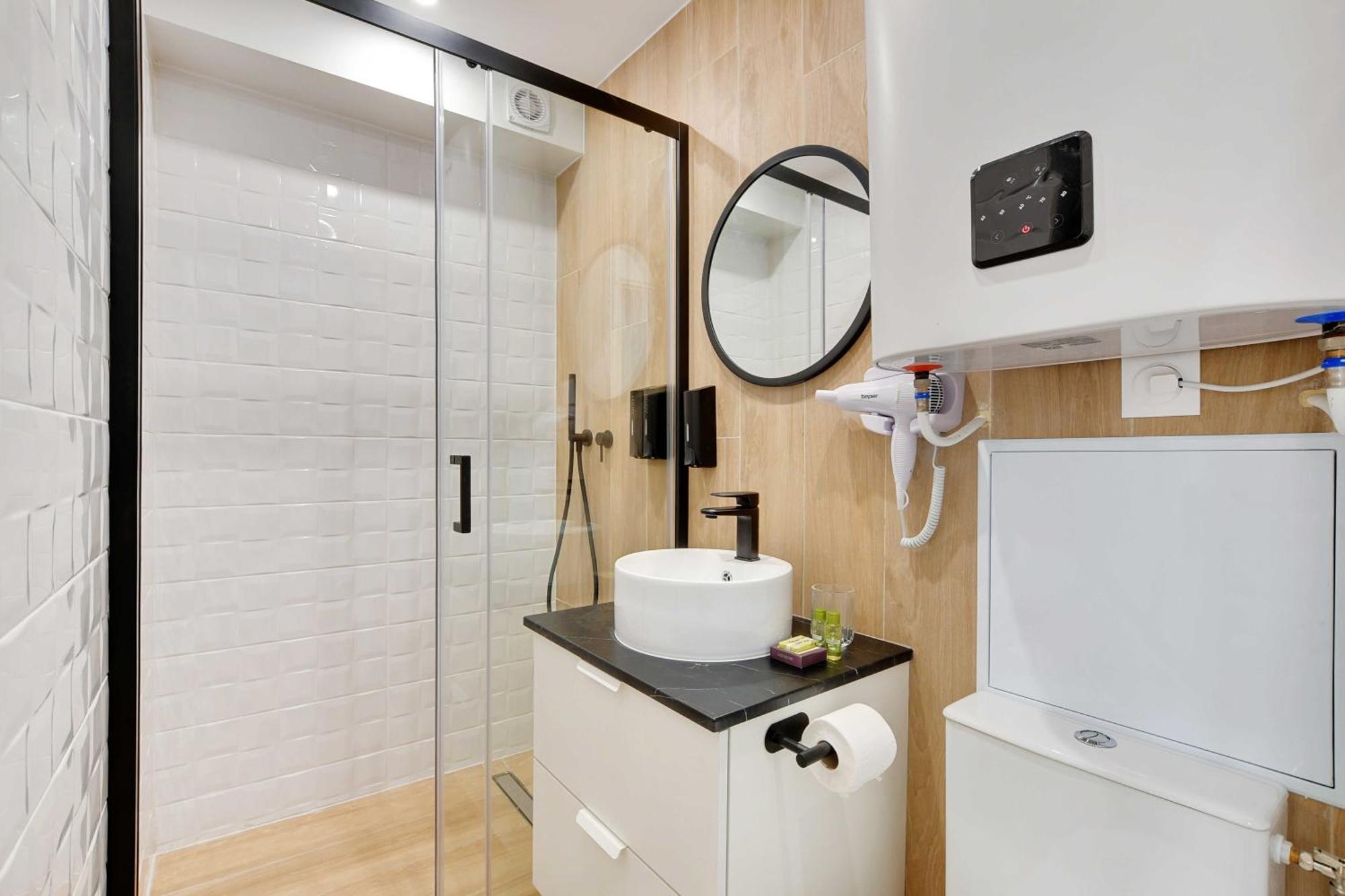 Newly Renovated Appartements Residence Republique Parijs Buitenkant foto