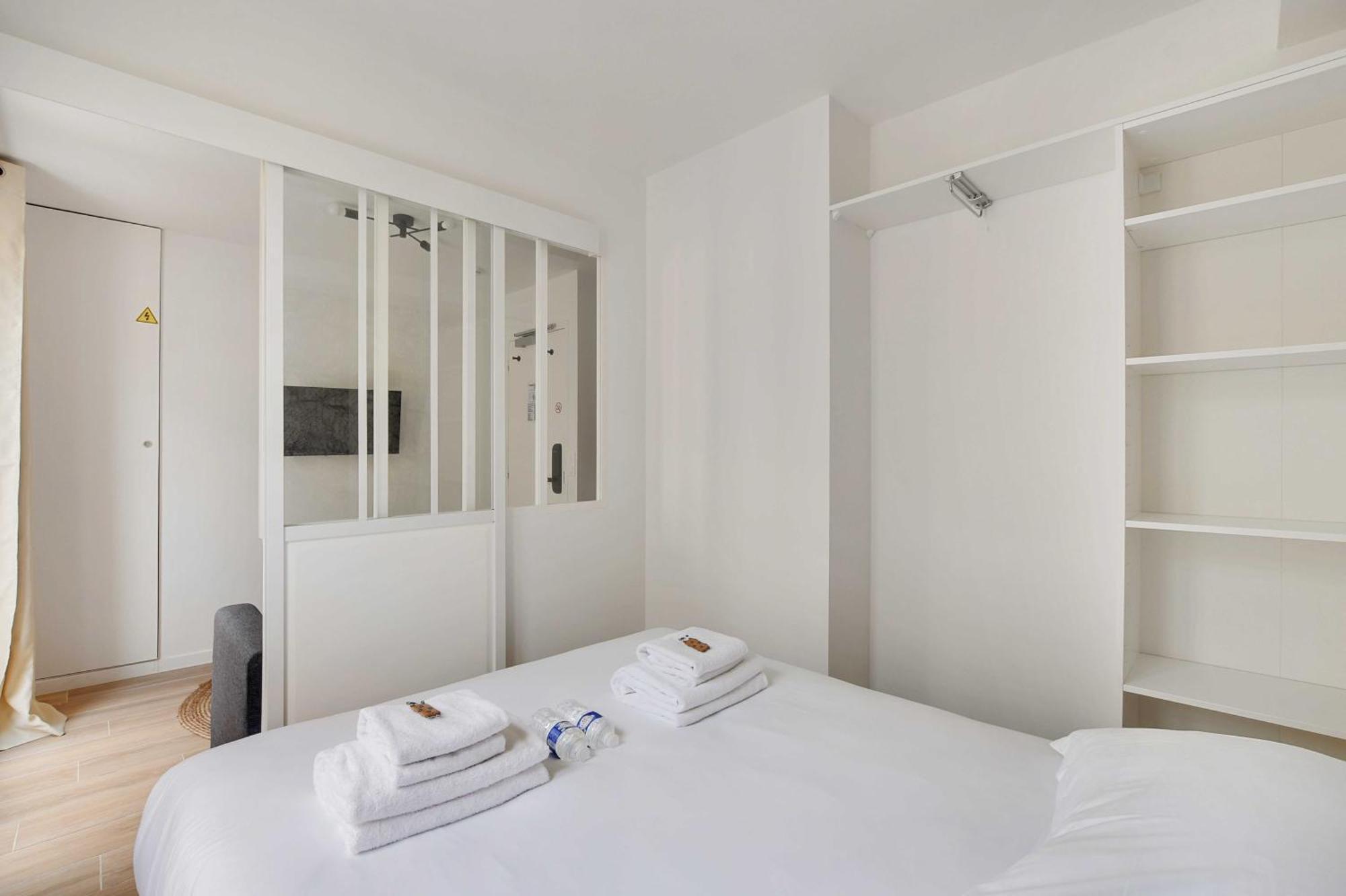 Newly Renovated Appartements Residence Republique Parijs Buitenkant foto