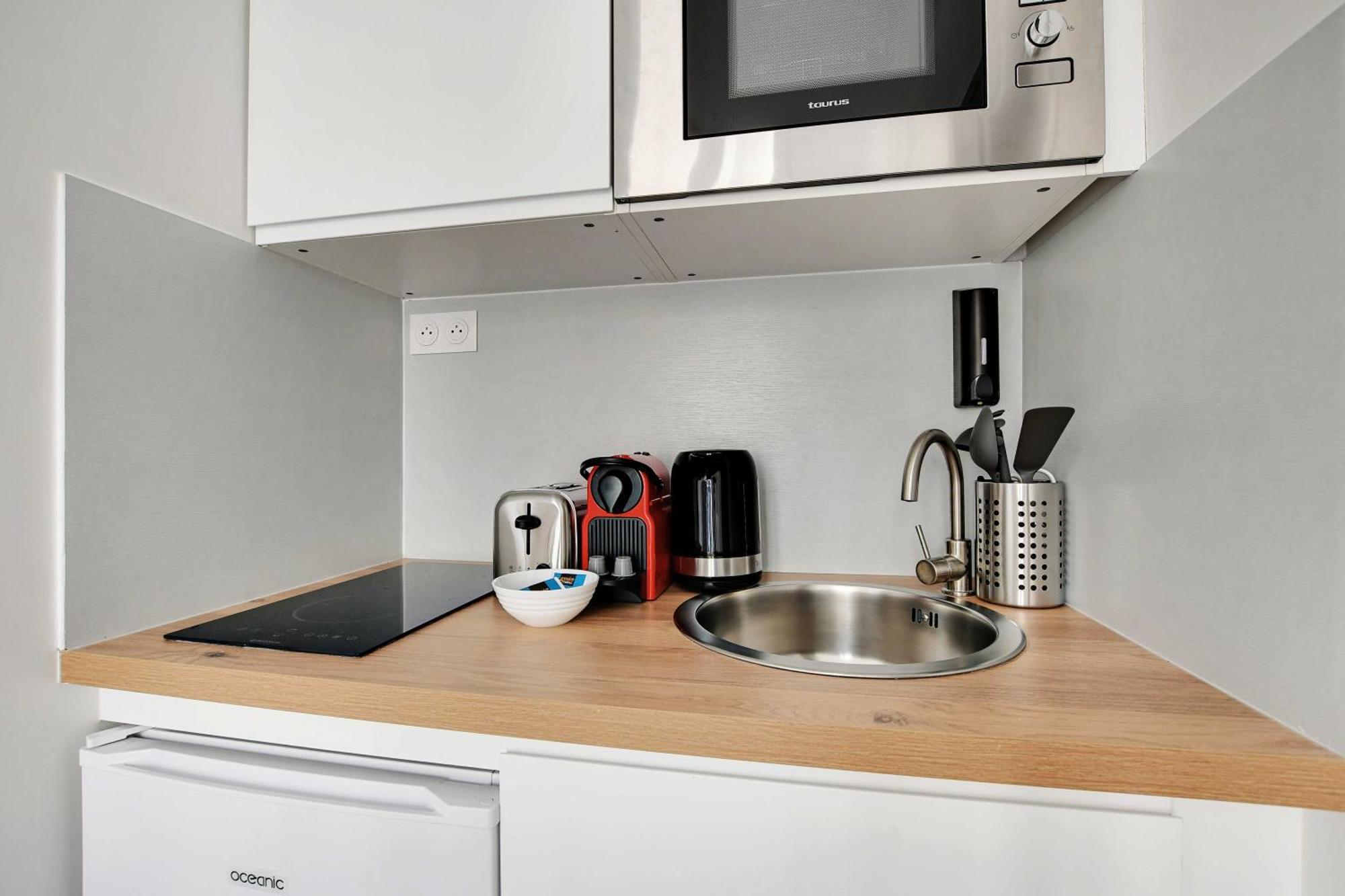 Newly Renovated Appartements Residence Republique Parijs Buitenkant foto