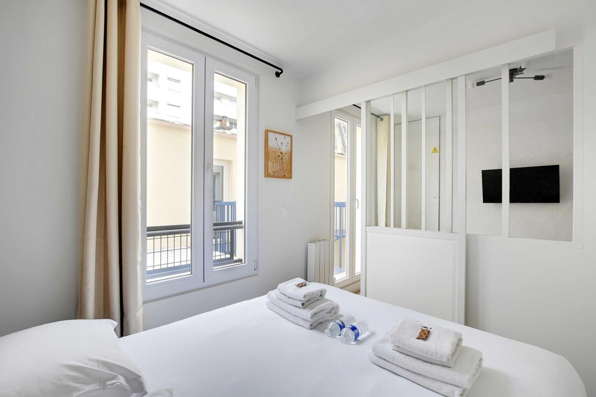 Newly Renovated Appartements Residence Republique Parijs Buitenkant foto